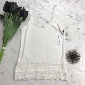 NWT Dex Scoop Neck White Knit Lace Trim Tank Top